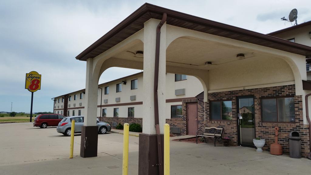 Super 8 By Wyndham Grinnell Ia Zewnętrze zdjęcie